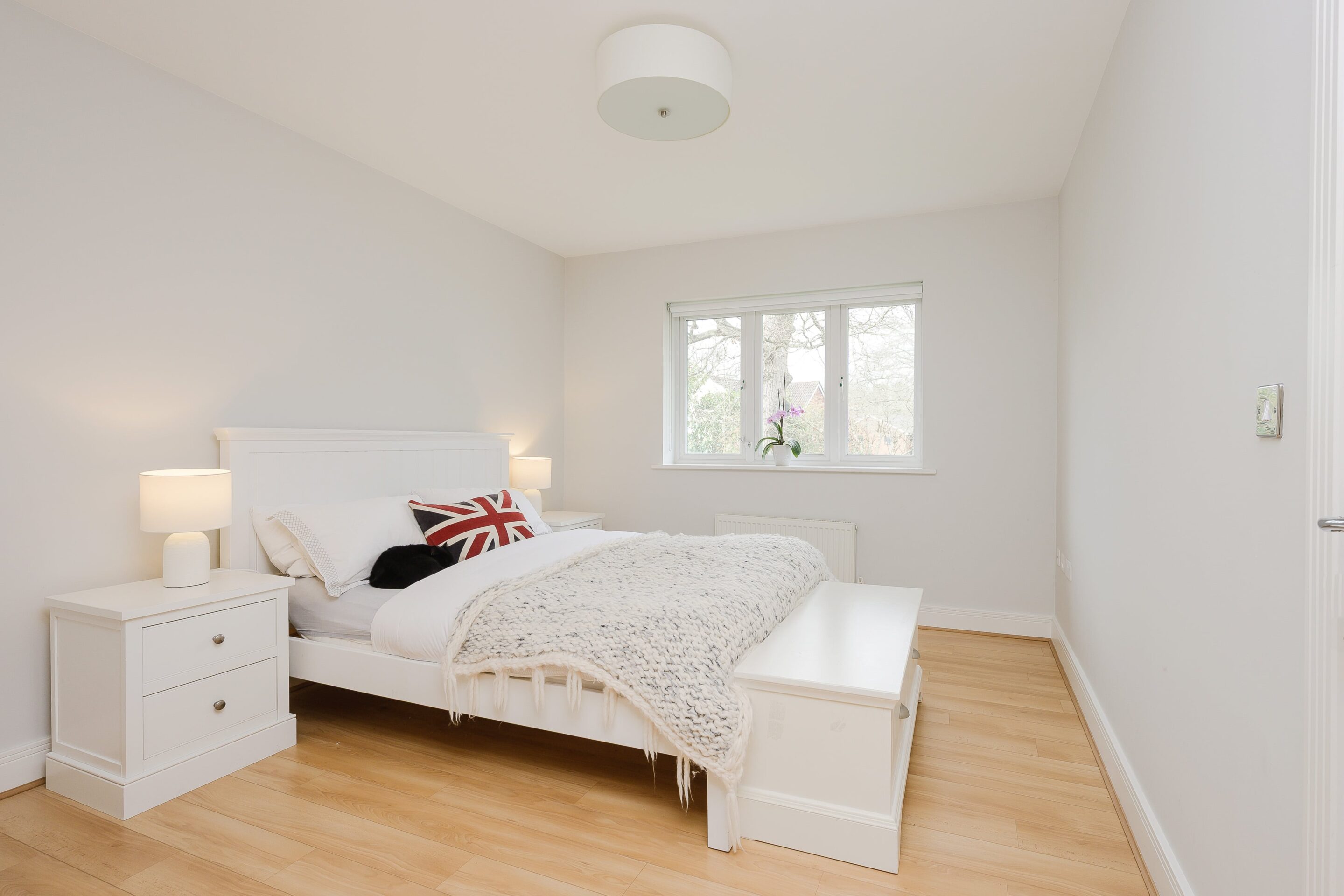5 Bedrooms, Pinehurst Gardens, West Byfleet
