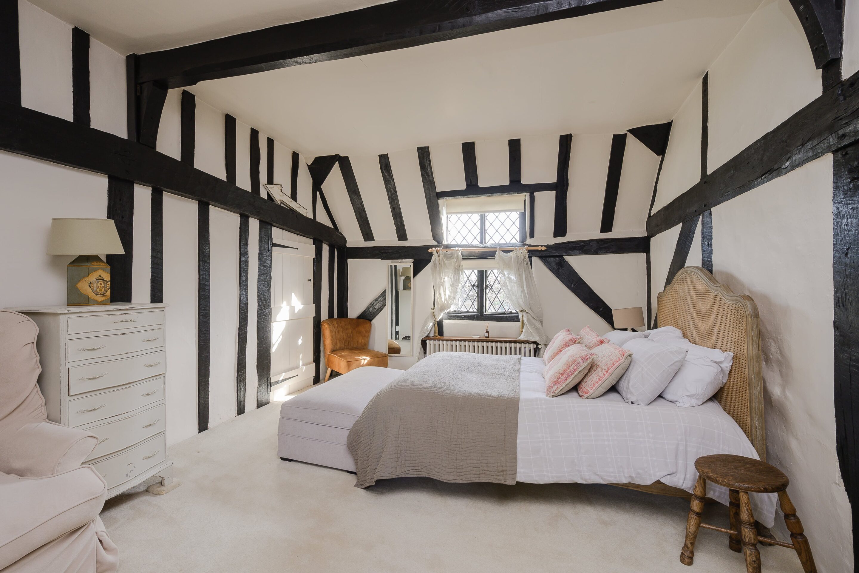 4 Bedrooms, The Ridings, Cobham
