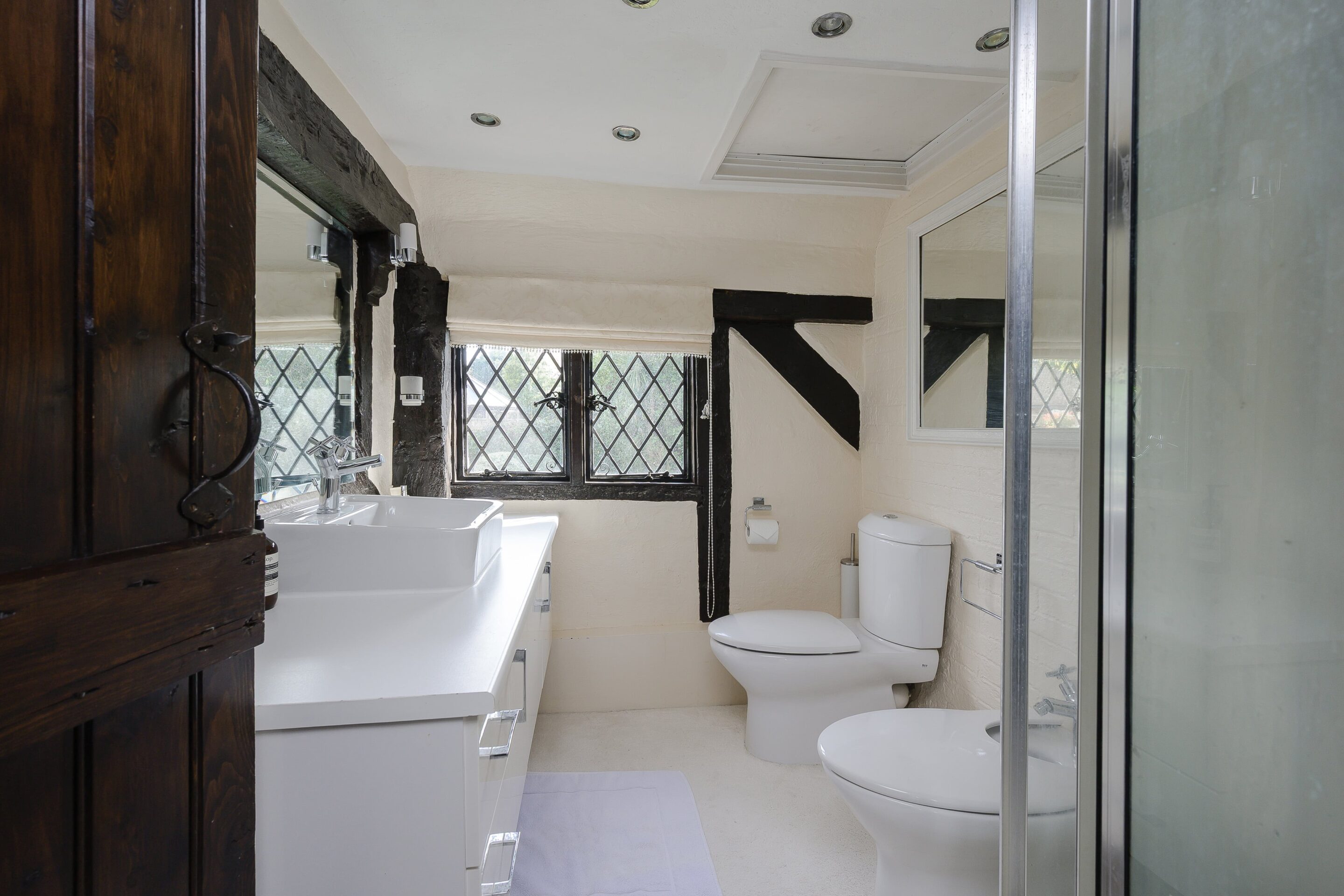 4 Bedrooms, The Ridings, Cobham