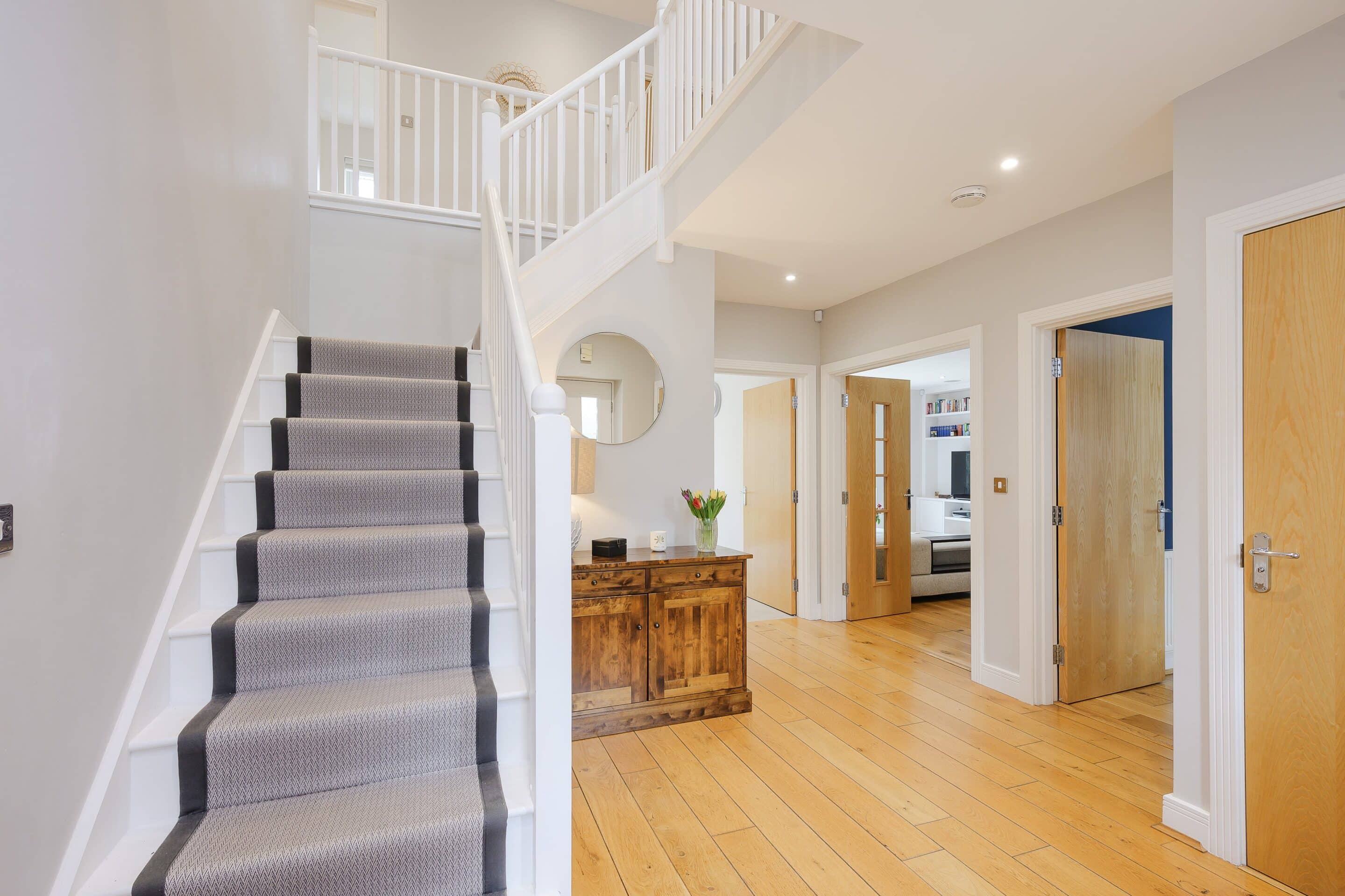 5 Bedrooms, Pinehurst Gardens, West Byfleet