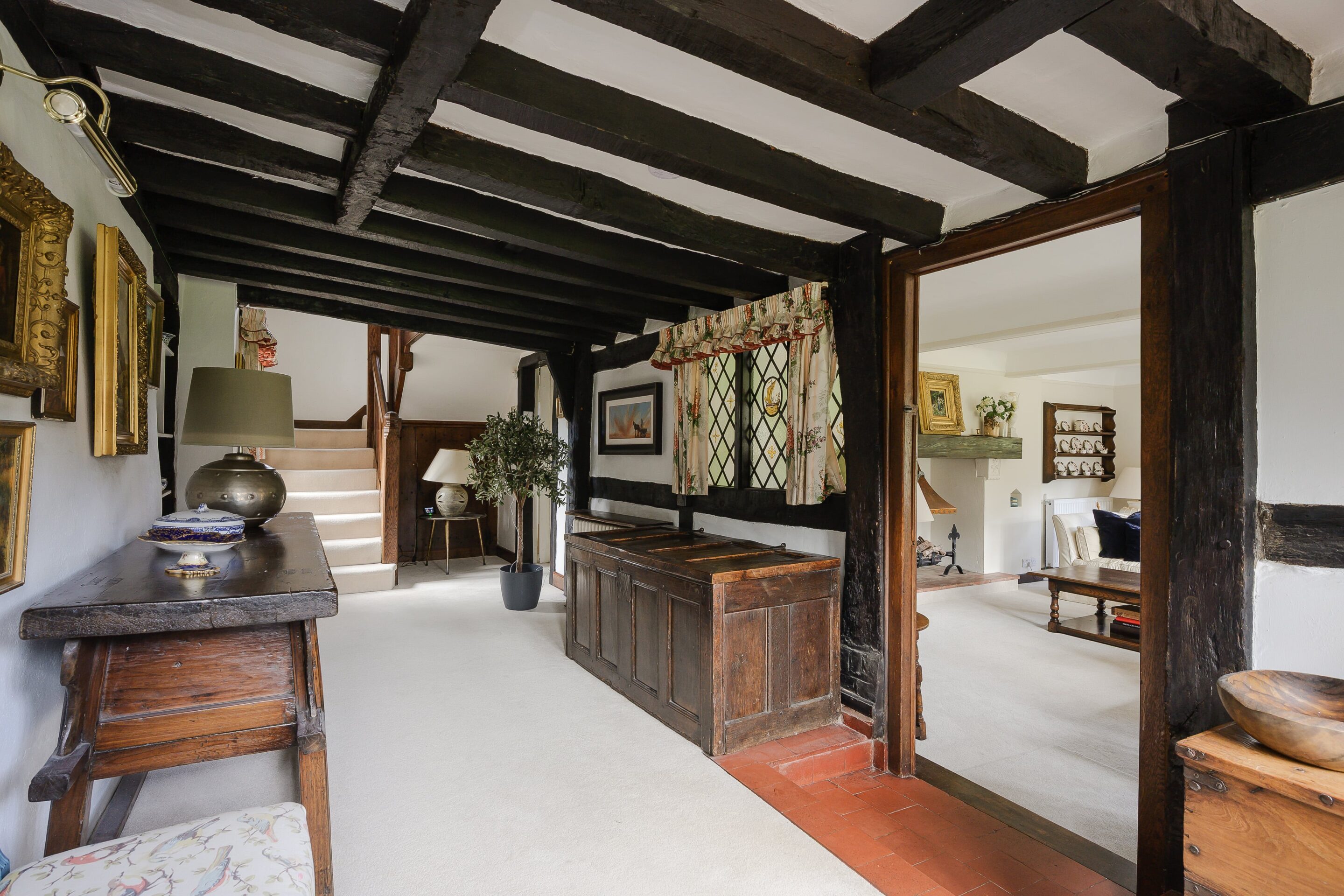 4 Bedrooms, The Ridings, Cobham