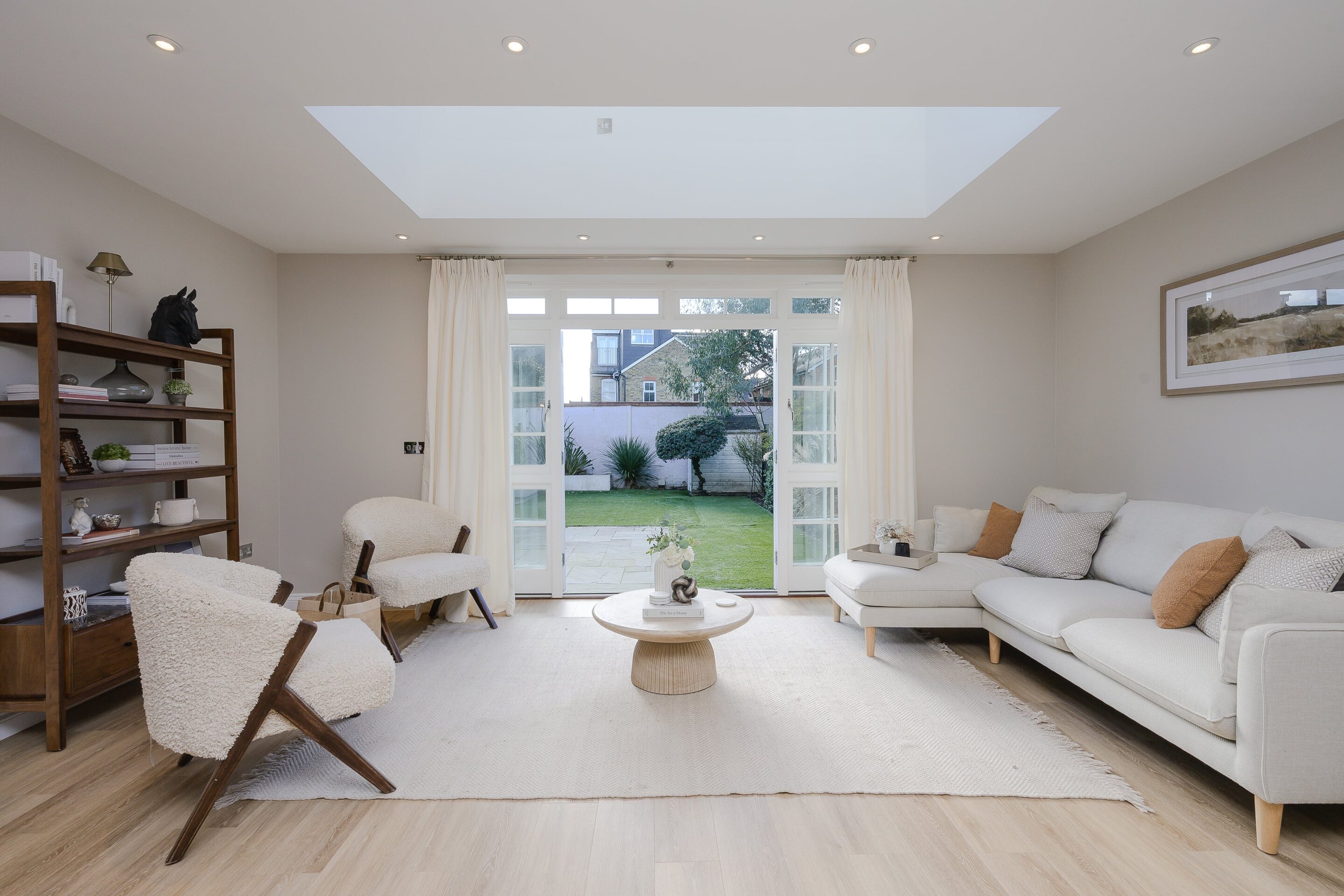 4 Bedrooms, Semi-Detached Town House, Lincoln Grove, Weybridge