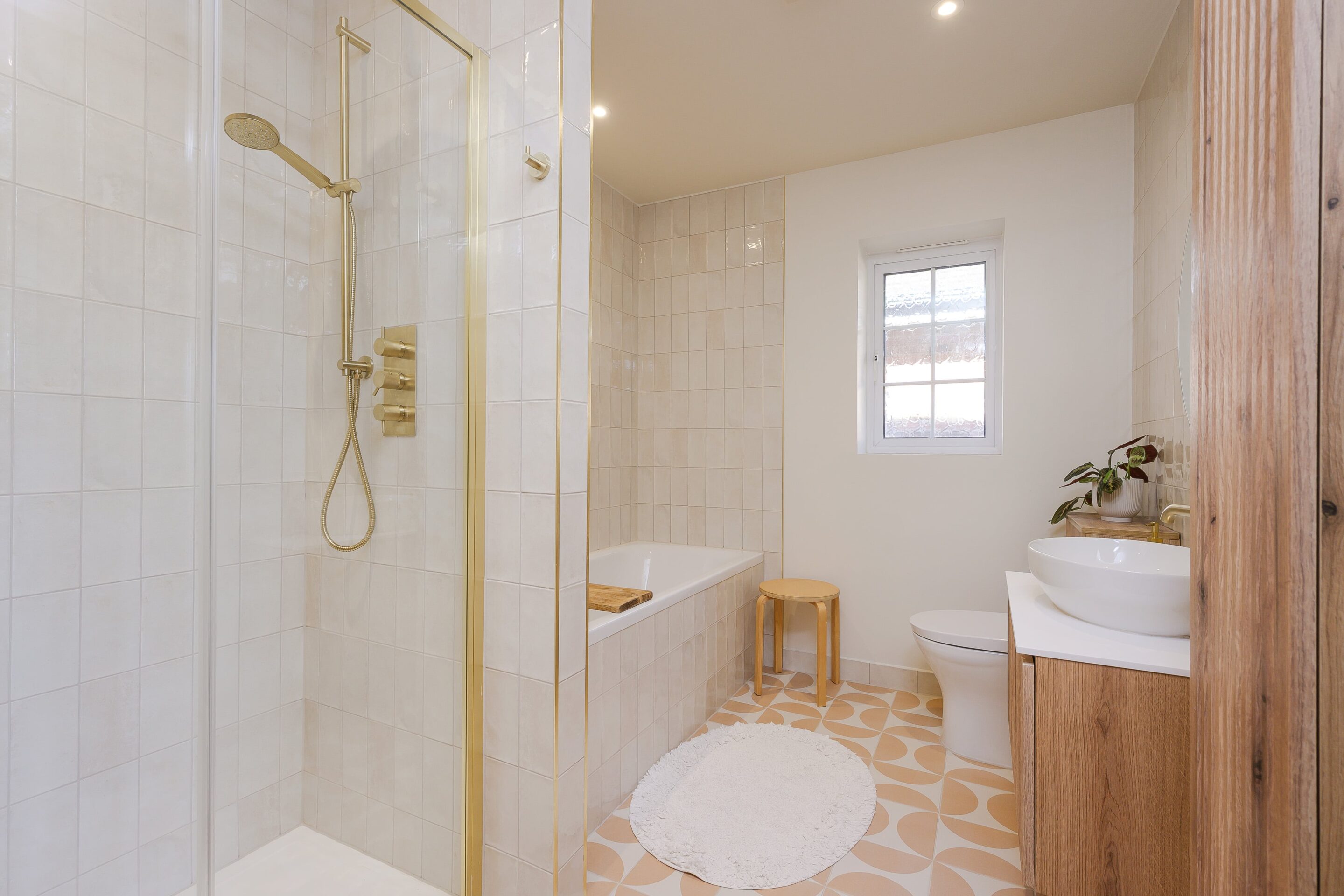 4 Bedrooms, Waverley Road, Stoke d’Abernon