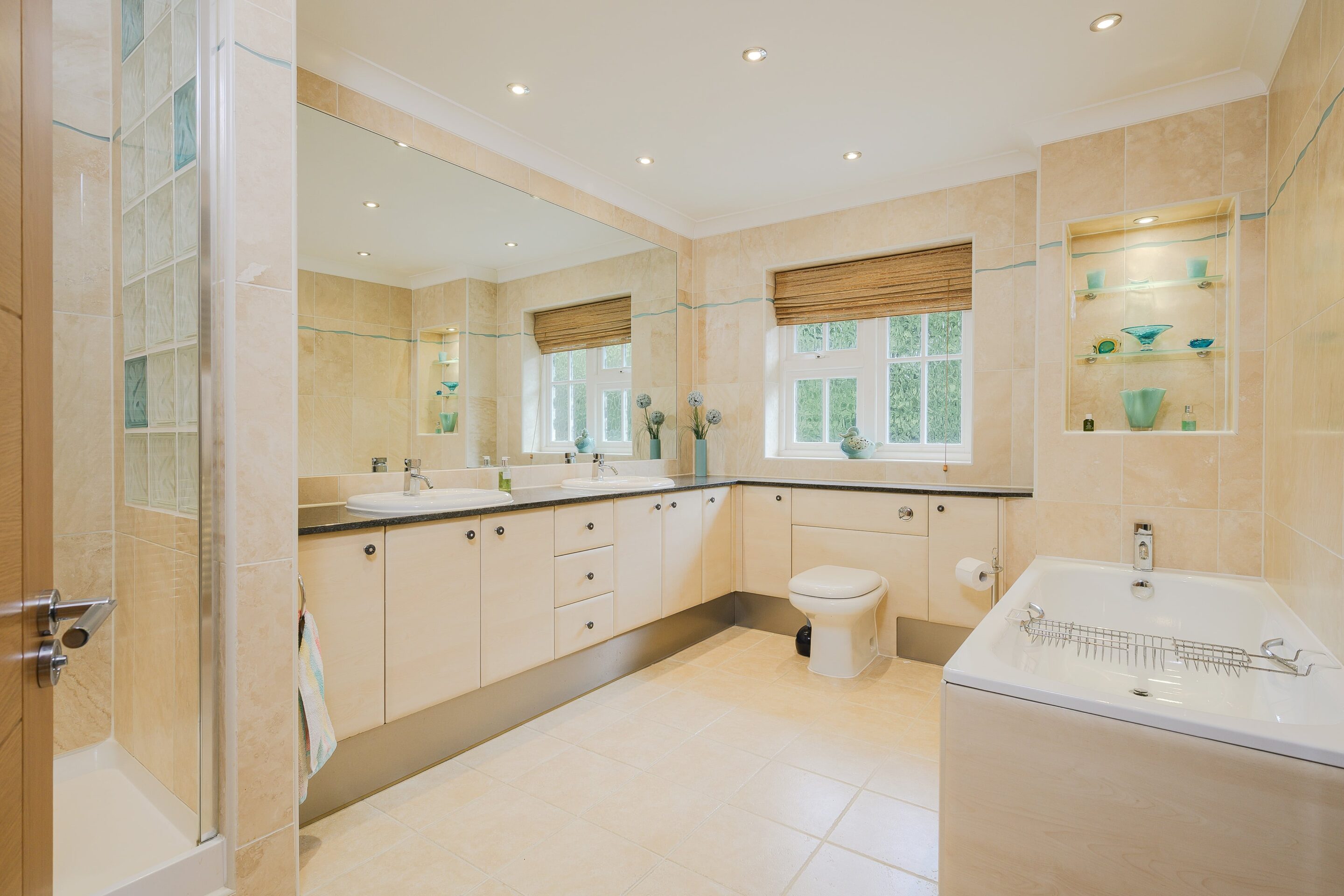 5 Bedrooms, Fernlea Place, Cobham