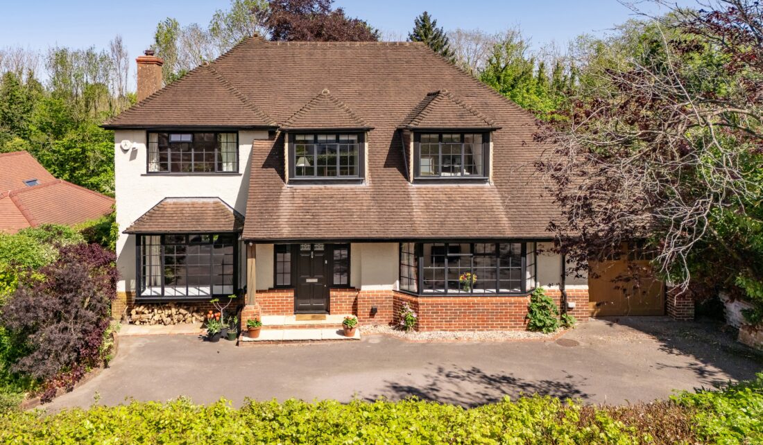 5 Bedrooms, Woodend, Givons Grove, Leatherhead