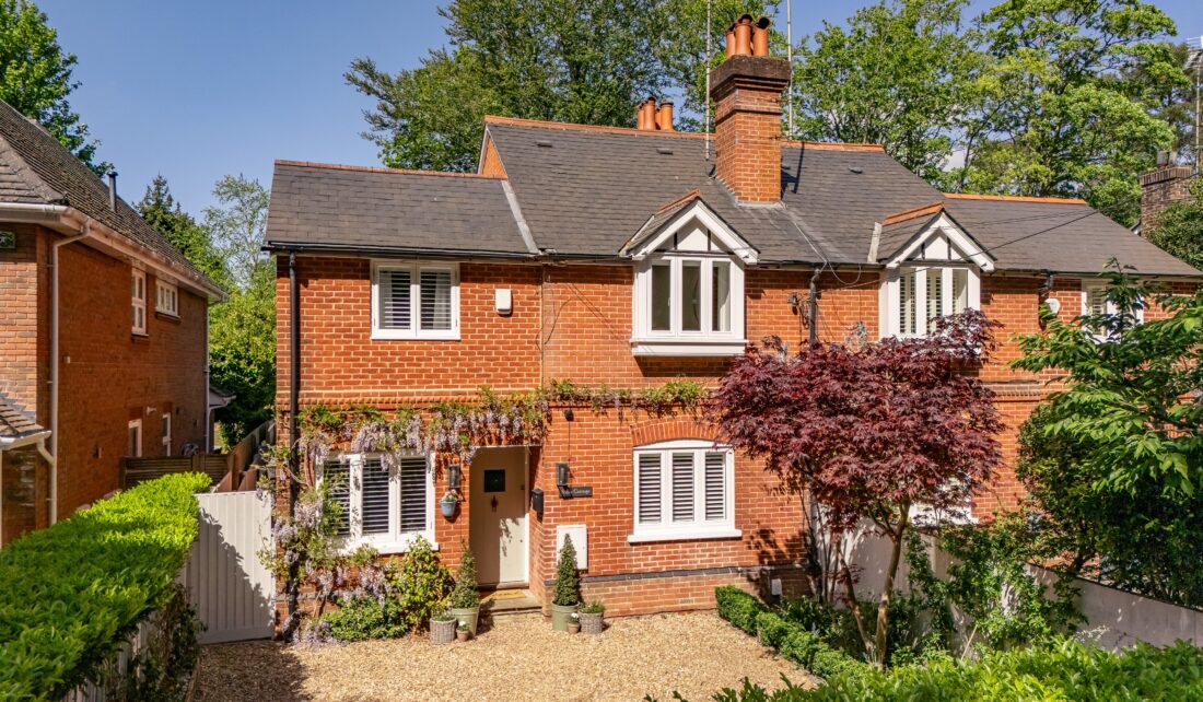 3 Bedrooms, Littleheath Lane, Cobham