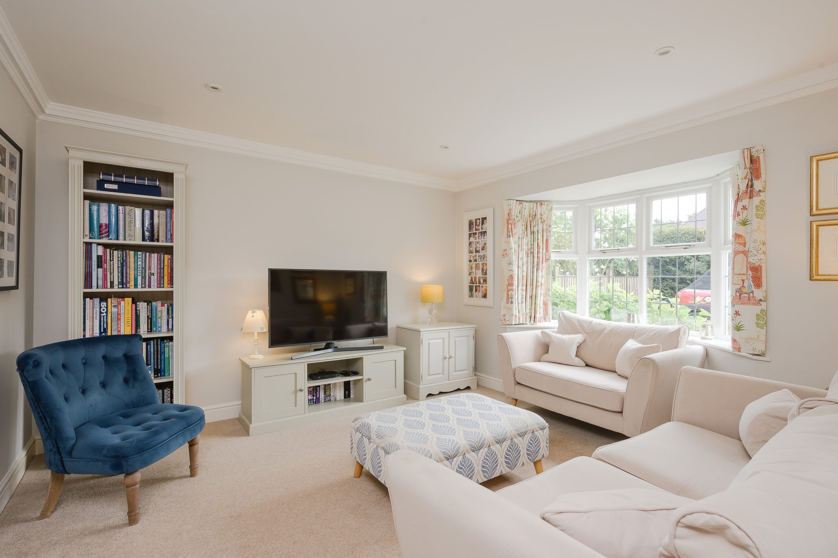 5 Bedrooms, The Ballands North, Fetcham