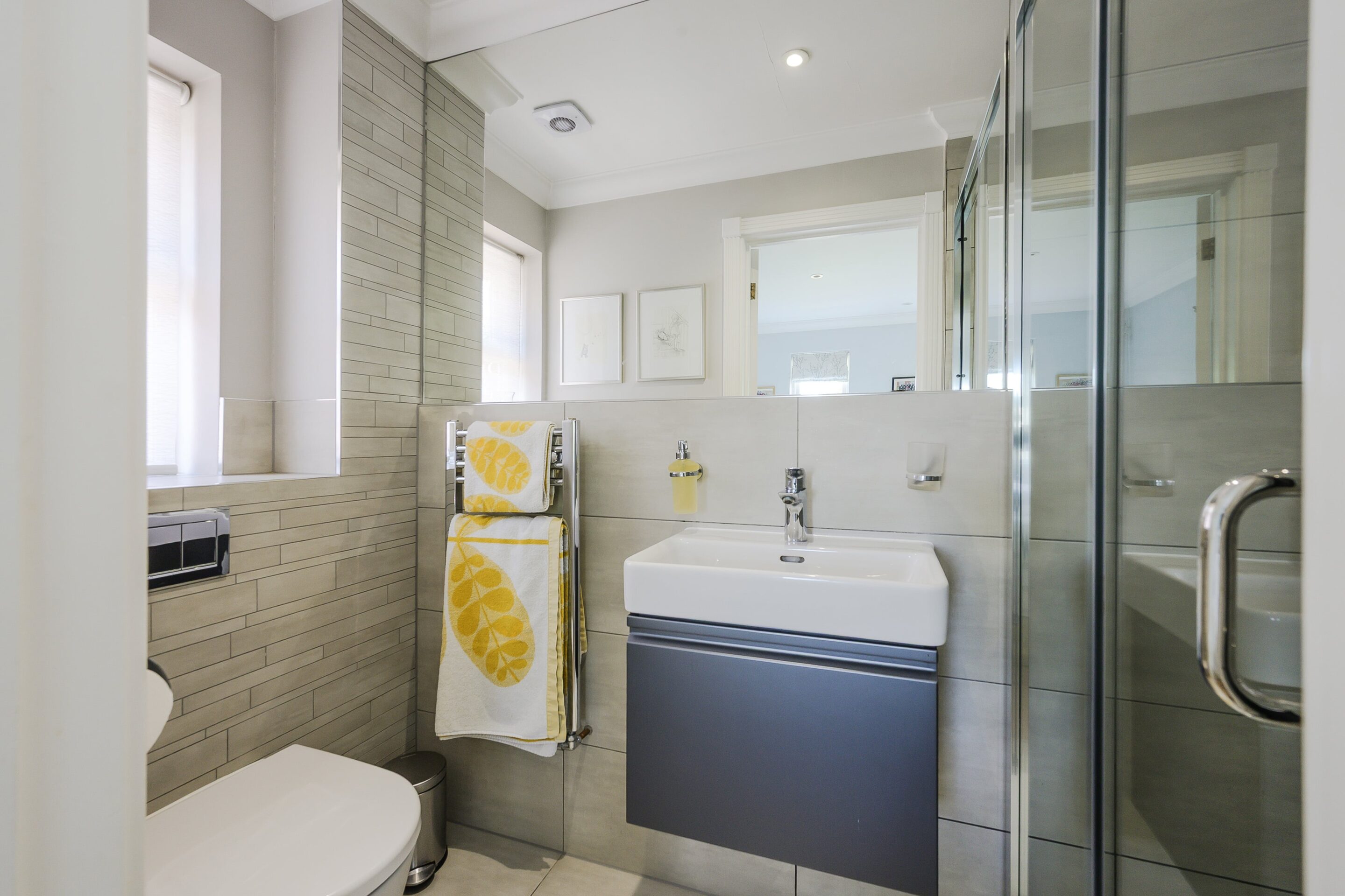 5 Bedrooms, The Ballands North, Fetcham
