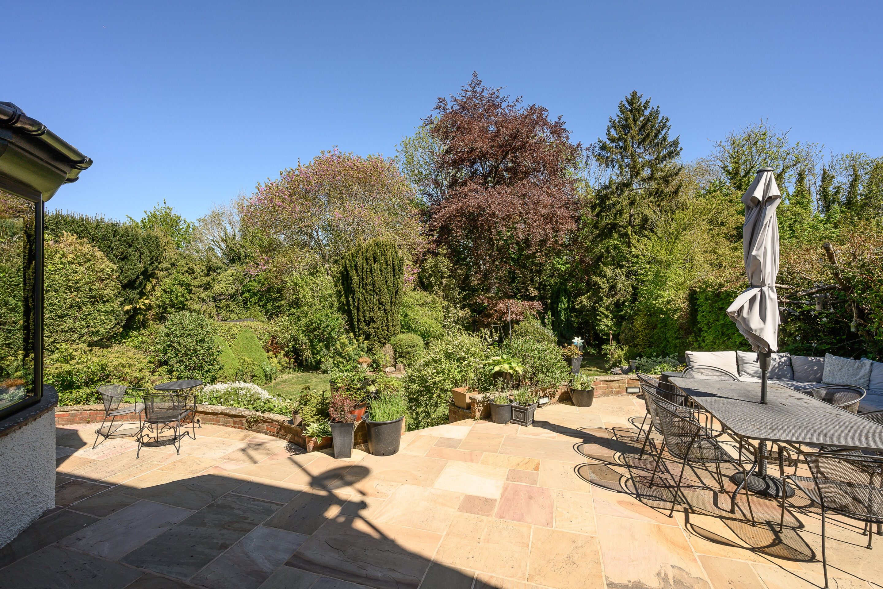 5 Bedrooms, Woodend, Givons Grove, Leatherhead