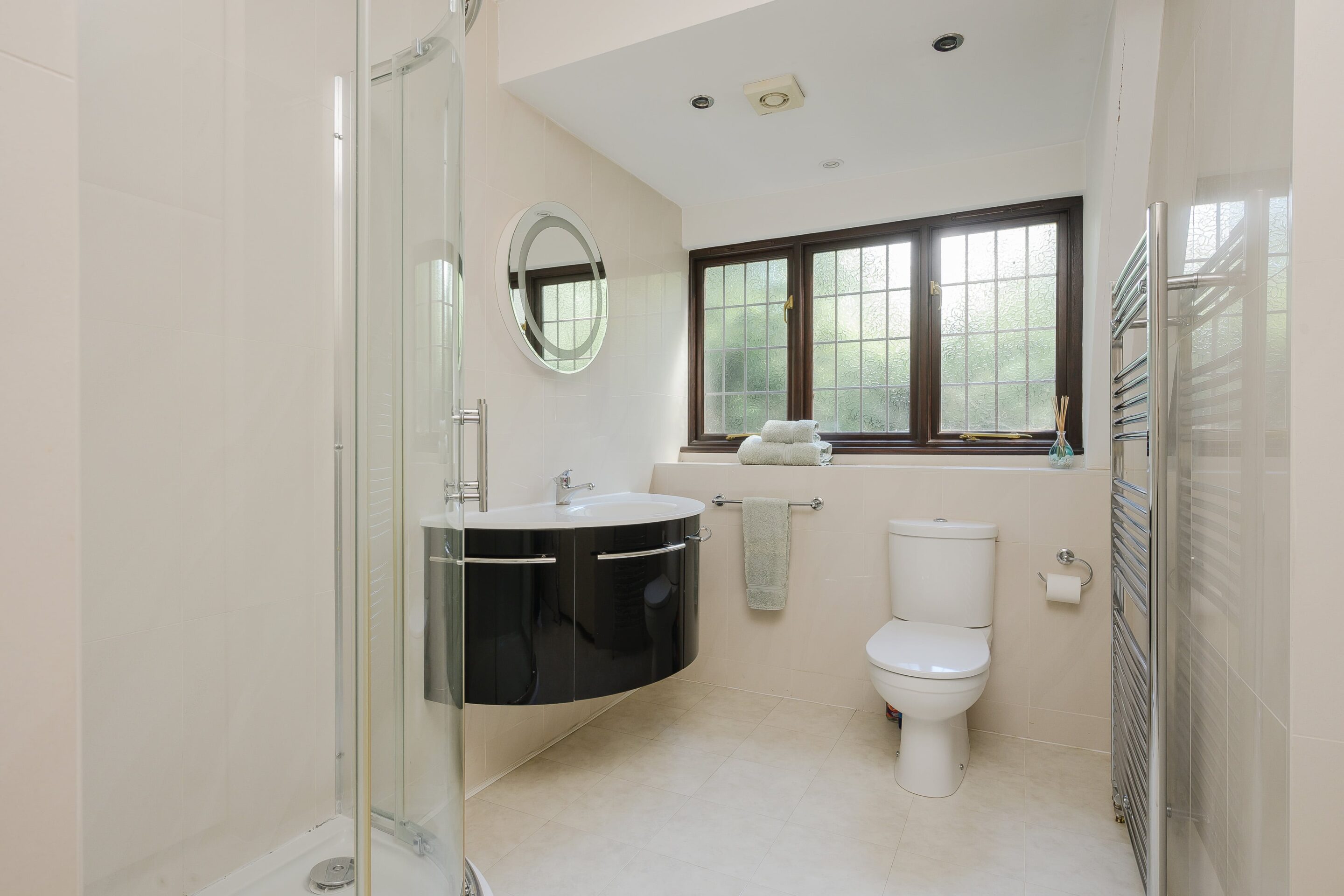 5 Bedrooms, Beechmeads, Cobham