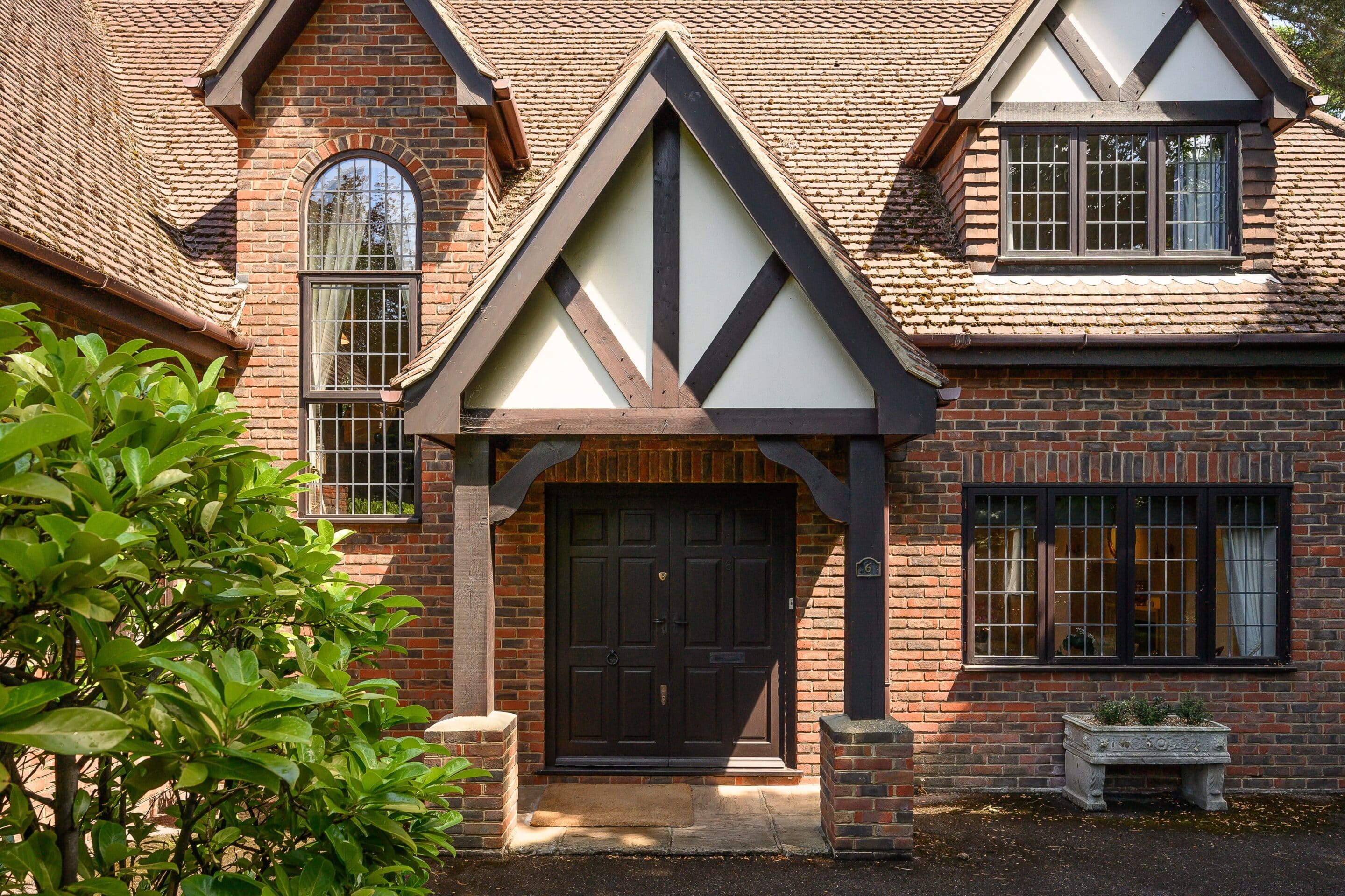 5 Bedrooms, Beechmeads, Cobham