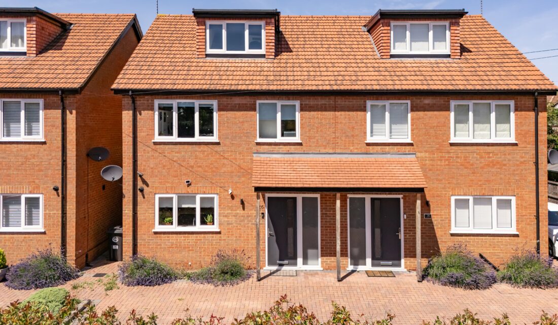 3 Bedrooms, Esher Road, Hersham, Surrey