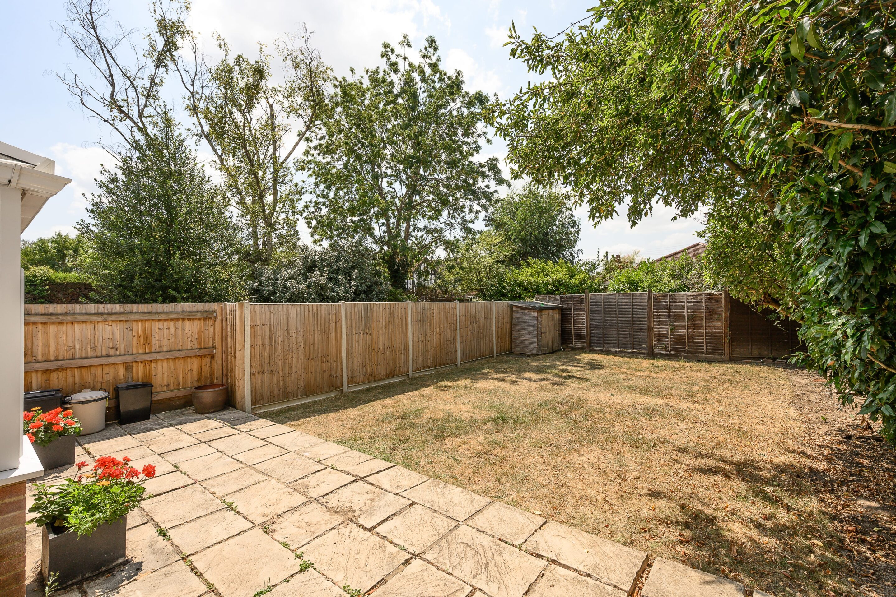 3 Bedrooms, Ember Lane, Esher, Surrey