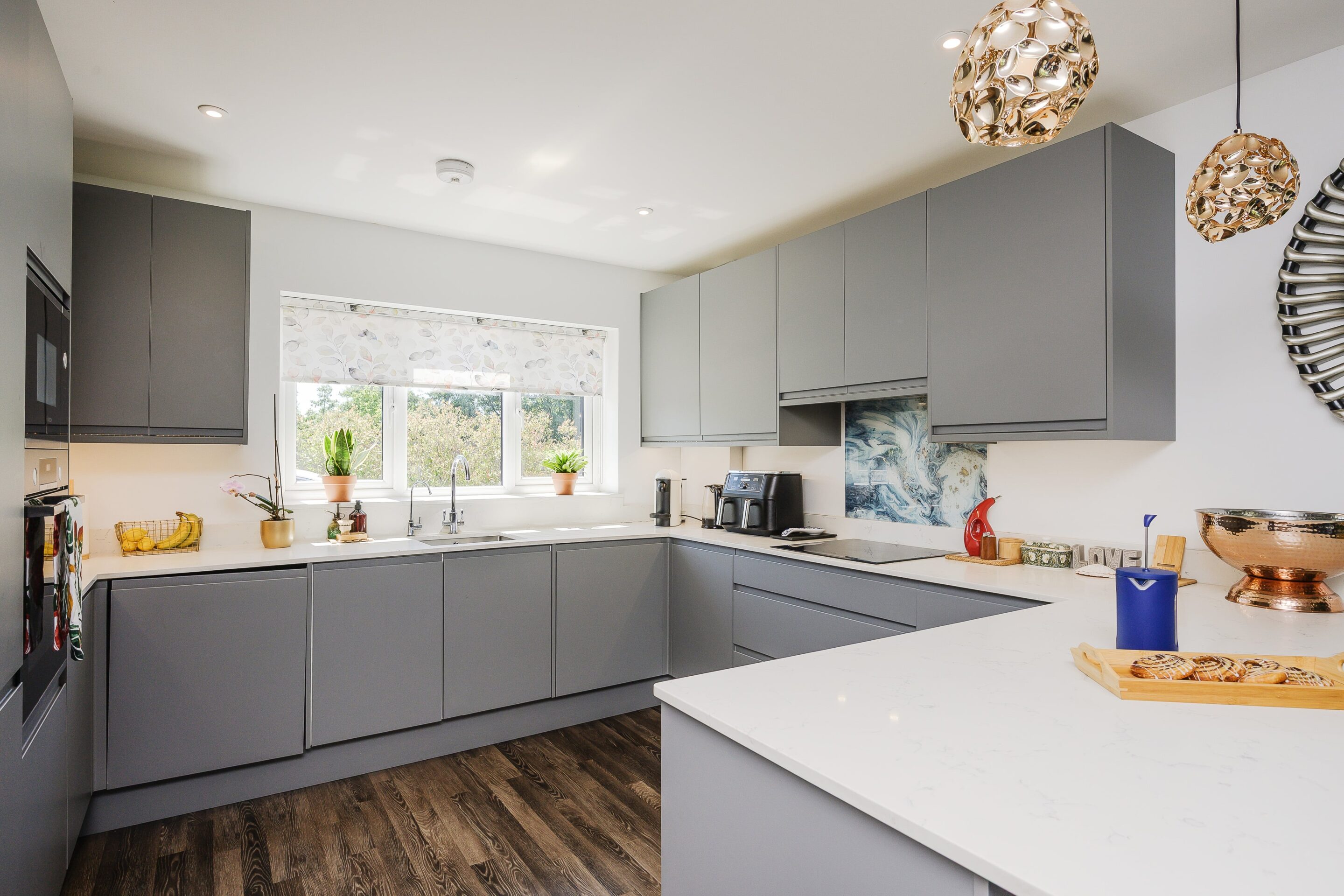 3 Bedrooms, Esher Road, Hersham, Surrey