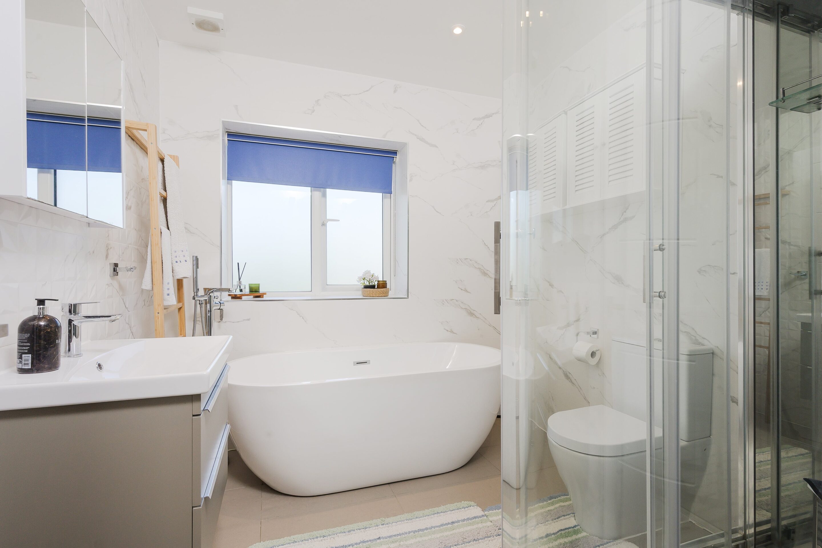 3 Bedrooms, Esher Road, Hersham, Surrey