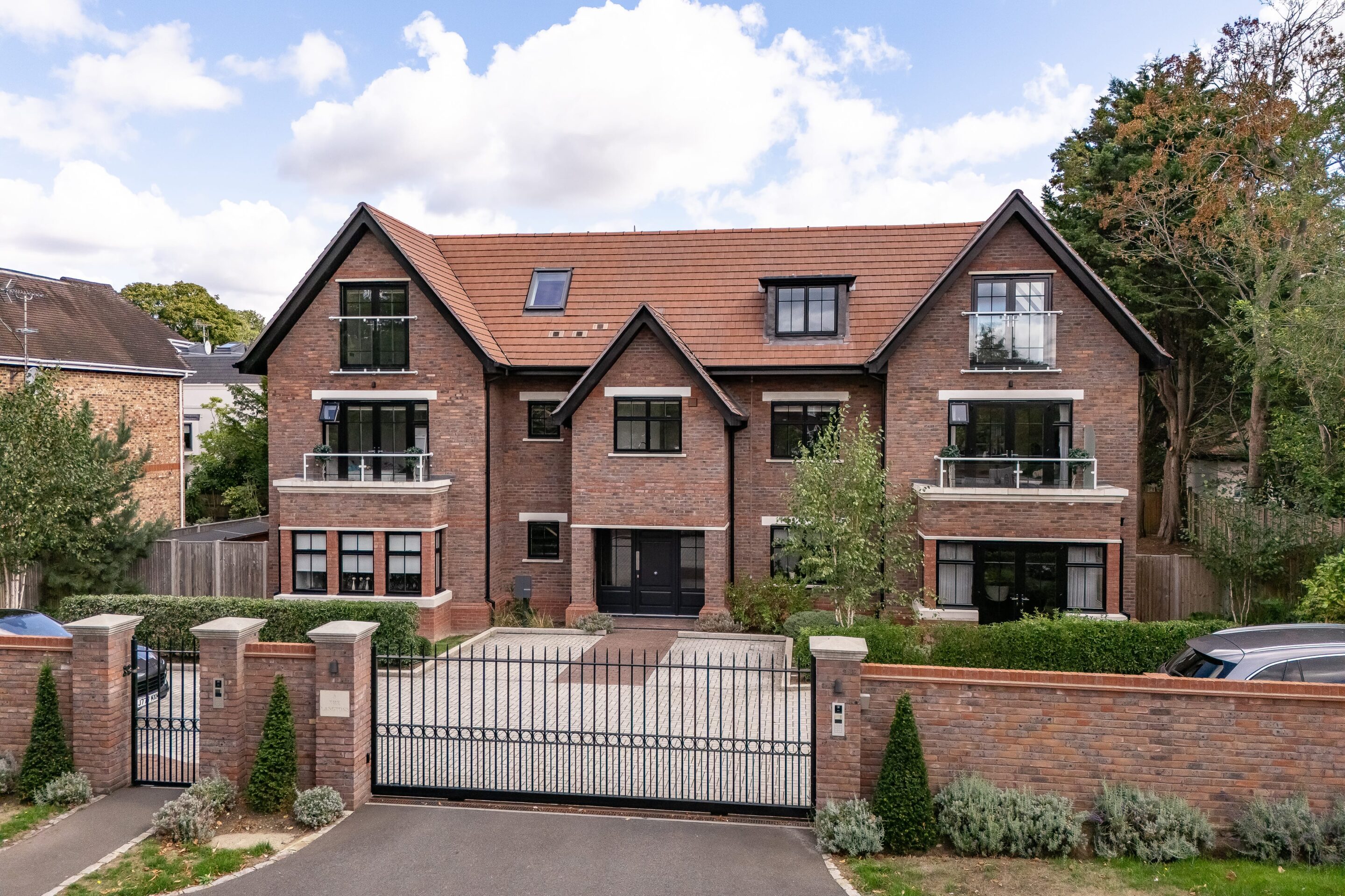 3 Bedroom Apartment, New Road, Esher, Surrey