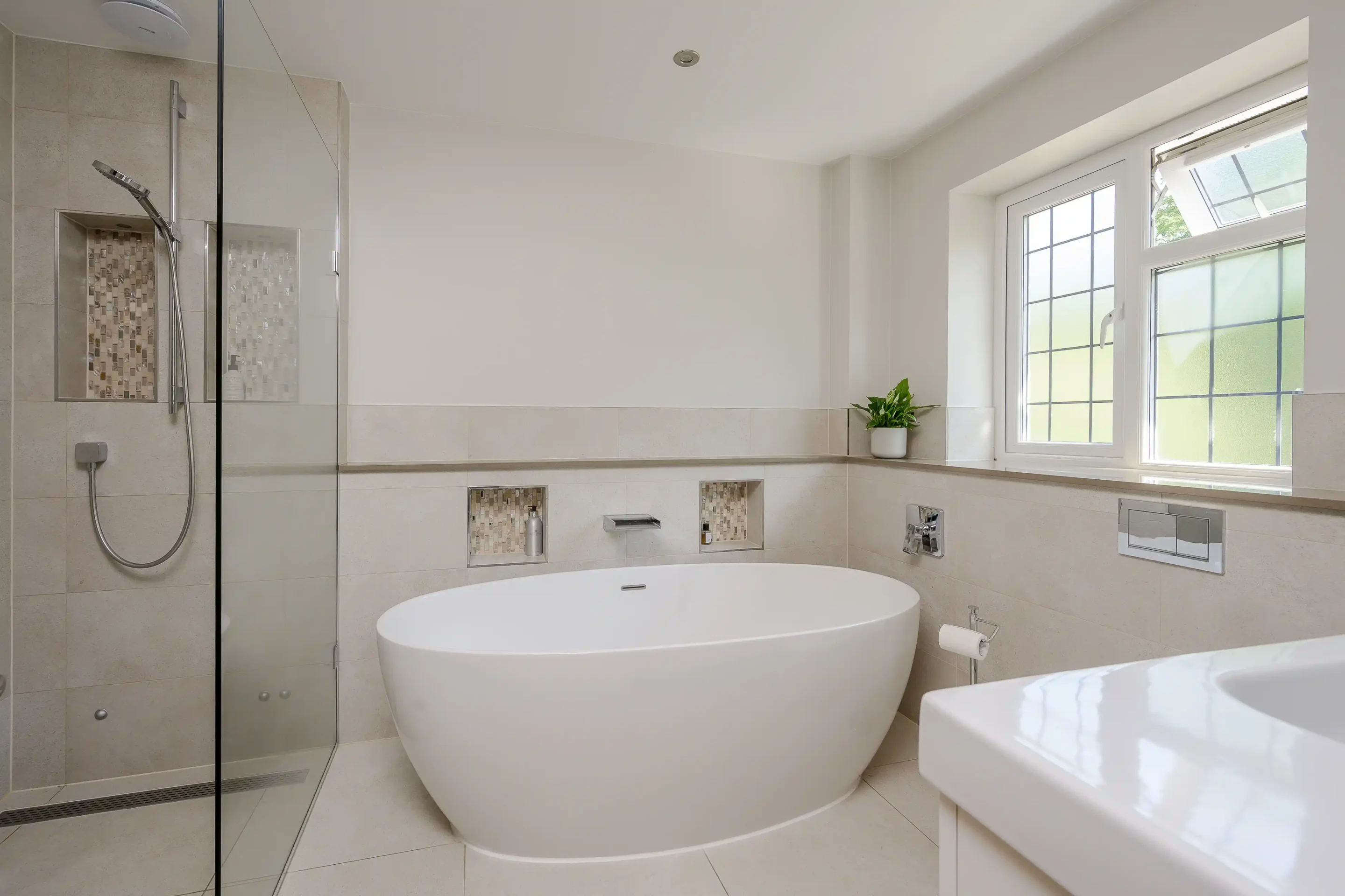 5 Bedrooms, Lodge Close, Stoke d’Abernon, Cobham