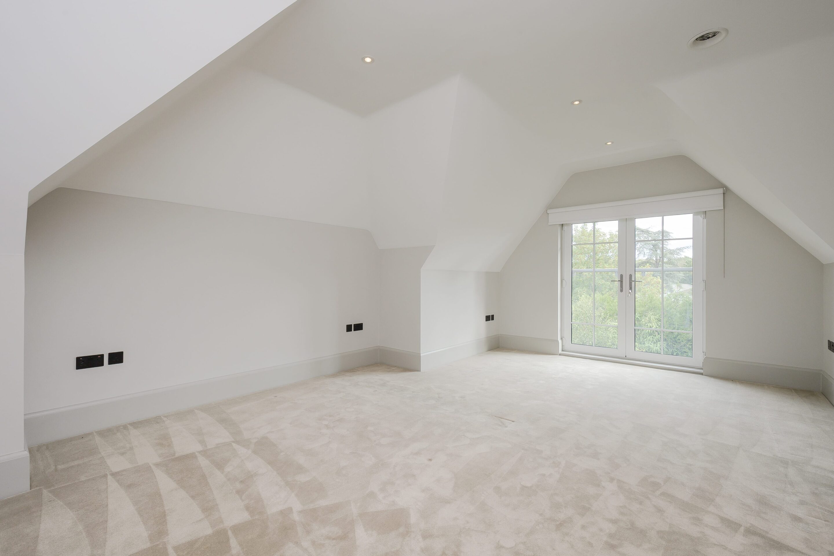 3 Bedroom Apartment, New Road, Esher, Surrey