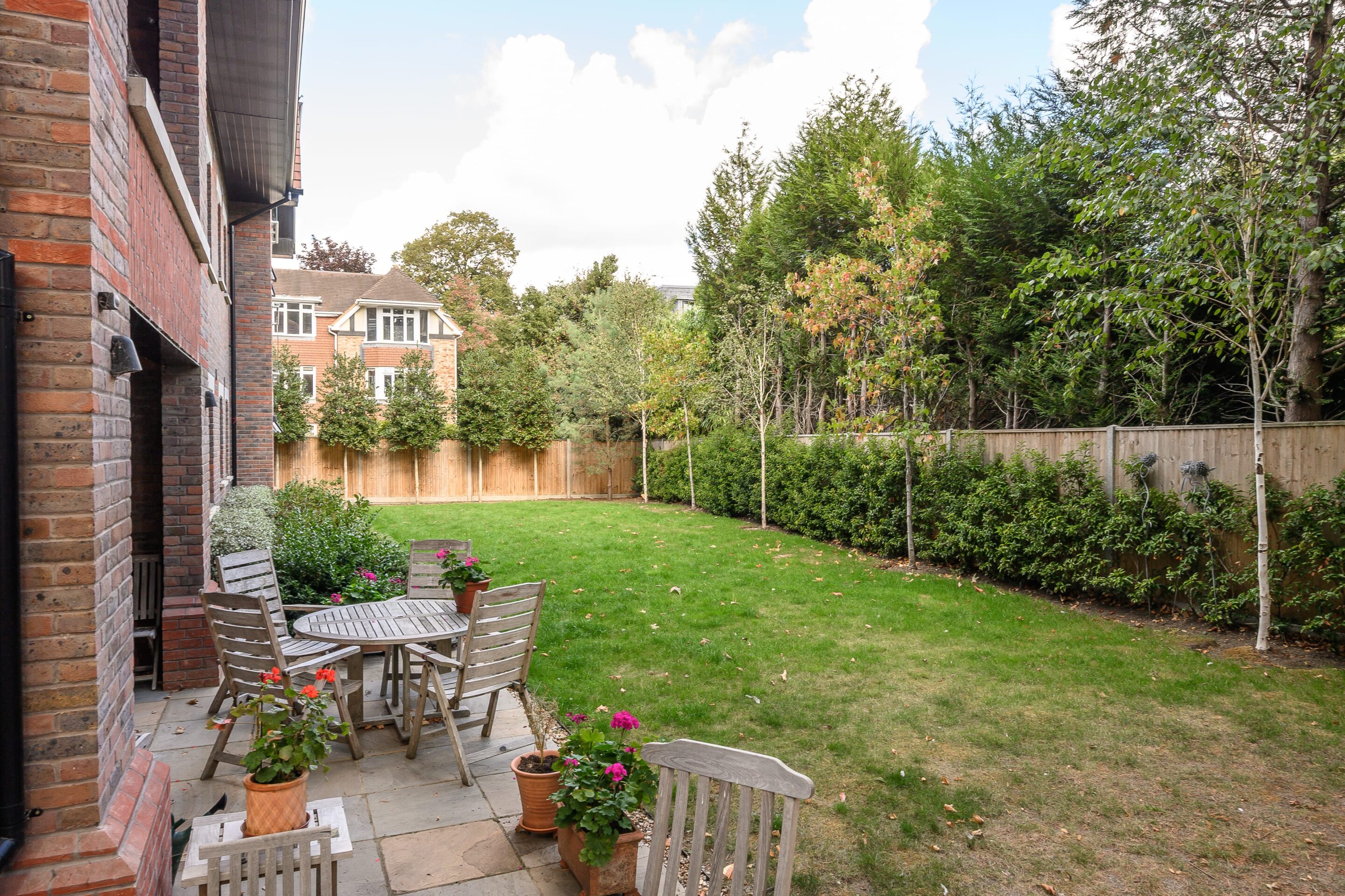 3 Bedroom Apartment, New Road, Esher, Surrey